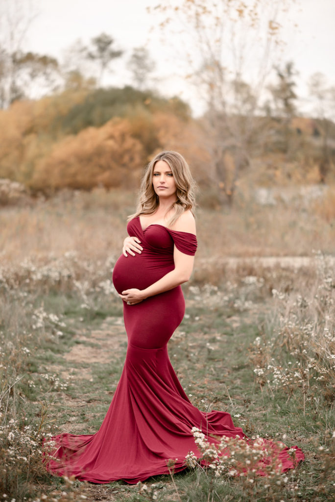 Maternity Photography Pregnant Mom holding belly